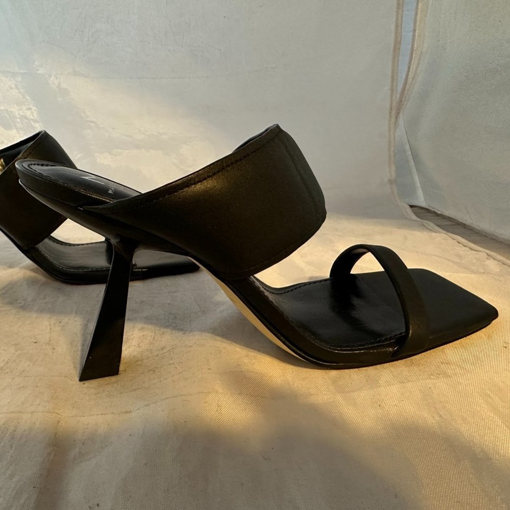 Marc Fisher  Deann Sandal, Black Leather  Women Size 9   retail $150  NIB - Picture 5 of 6